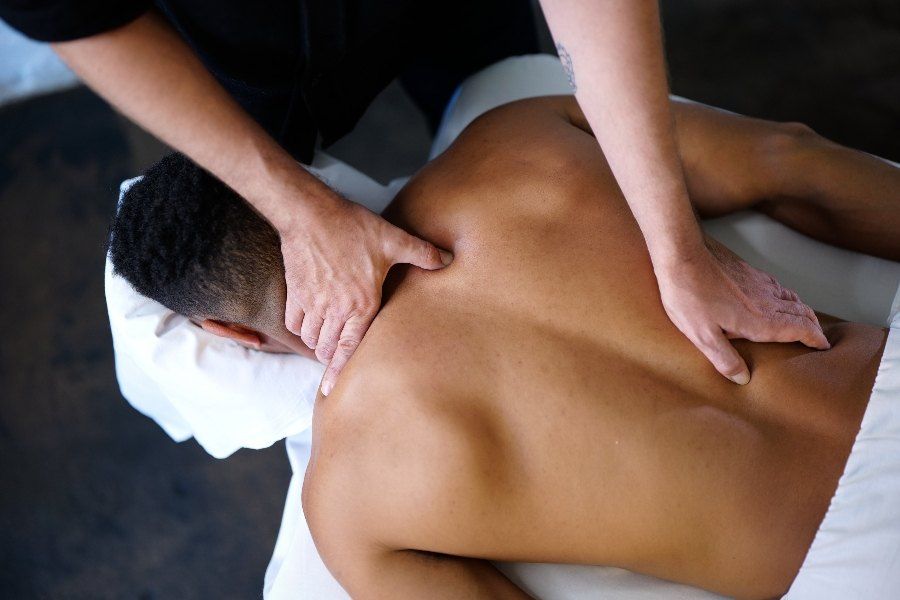 Neck – Shoulders massage service at home Neck – Shoulders massage service at home